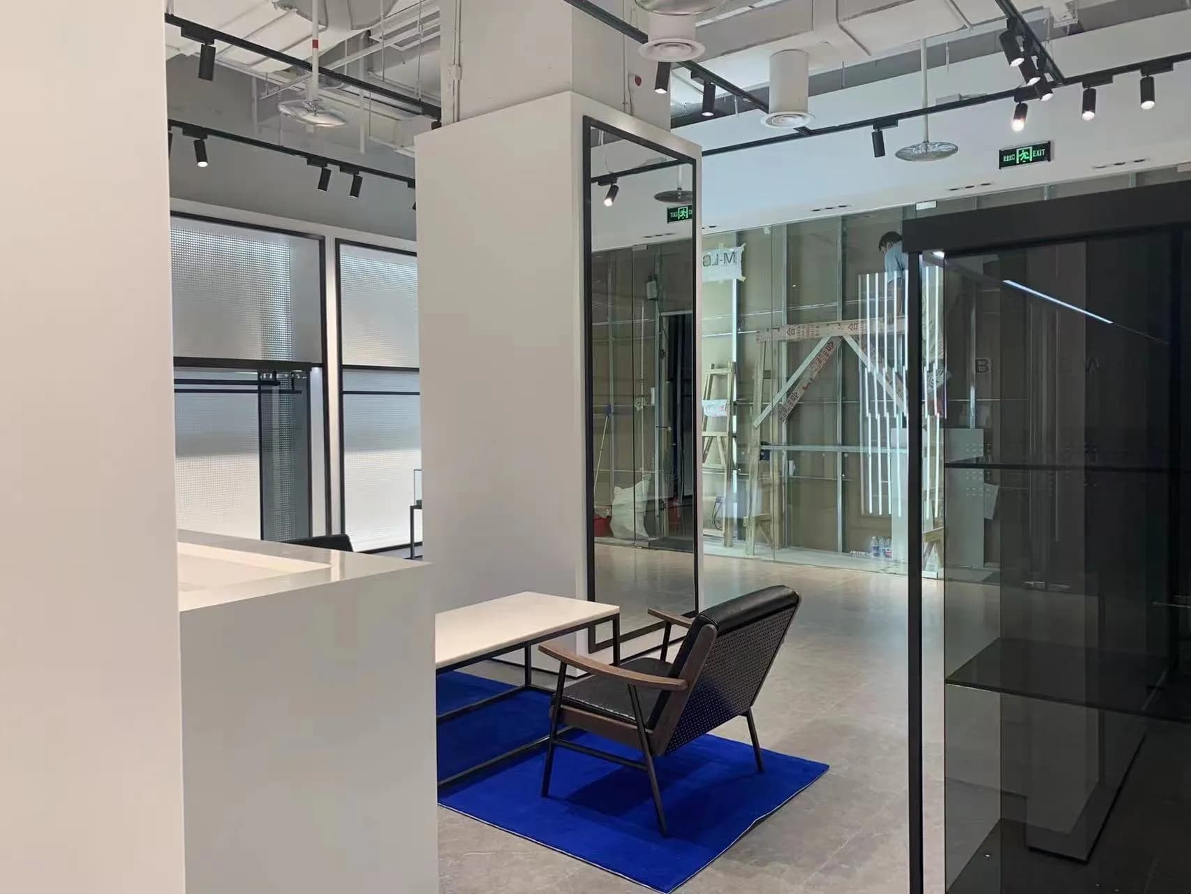 BMW Display Furniture — project photo 1